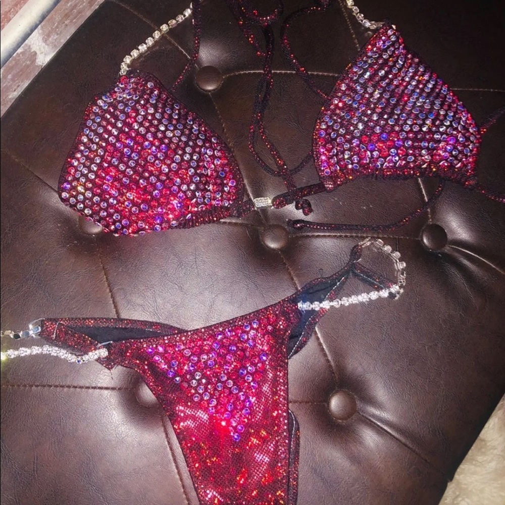 Bikini Competition Suit!!!! View 3